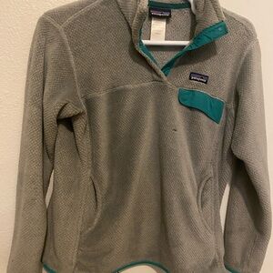 Patagonia Fleece in Gray and Teal